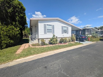 Beach Home For Sale in ST. Petersburg, Florida