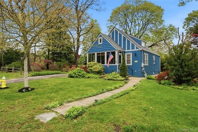 Beach Home For Sale in Brightwaters, New York