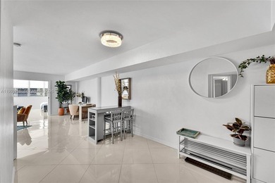 Beach Condo For Sale in Miami, Florida