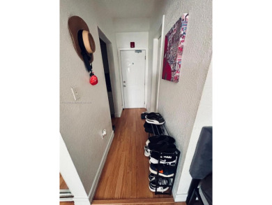 Beach Condo For Sale in Miami Beach, Florida