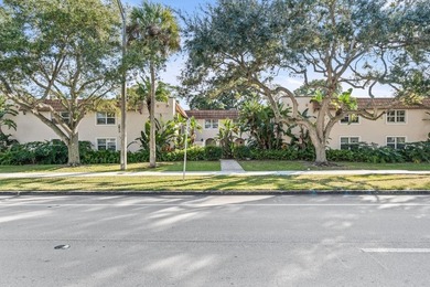 Beach Condo For Sale in Vero Beach, Florida