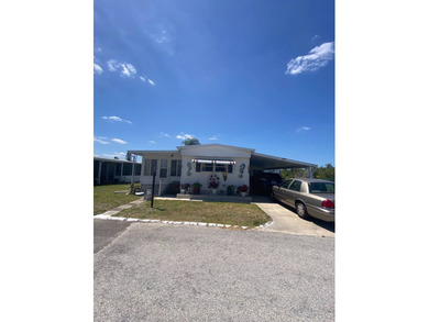 Beach Home For Sale in Ruskin, Florida