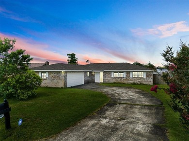 Beach Home Sale Pending in Panama City, Florida