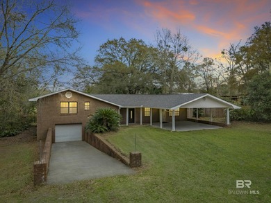 Beach Home For Sale in Foley, Alabama