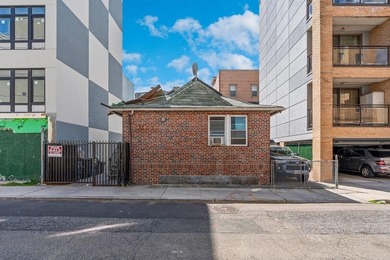 Beach Home For Sale in Brooklyn, New York