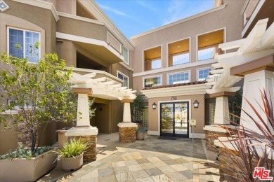 Beach Condo Active Under Contract in Redondo Beach, California