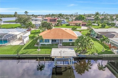 Beach Home For Sale in Fort Myers, Florida