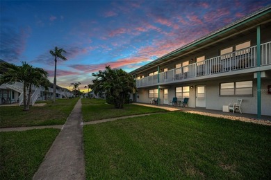 Beach Condo For Sale in St. Petersburg, Florida