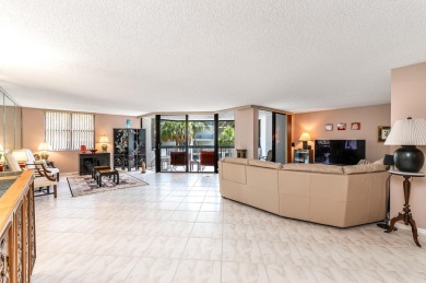 Beach Condo For Sale in Hillsboro Beach, Florida