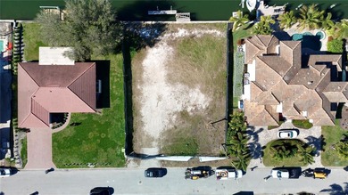 Beach Lot For Sale in St. Petersburg, Florida