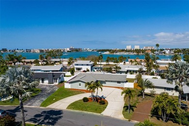Beach Home For Sale in St. Petersburg, Florida