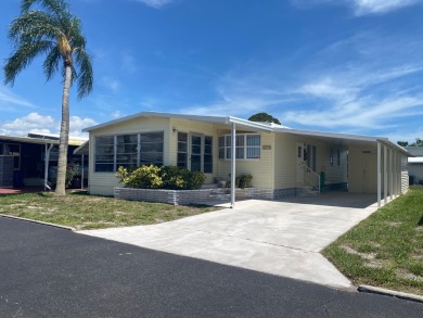 Beach Home For Sale in Nokomis, Florida