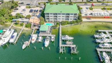 Beach Condo For Sale in Destin, Florida