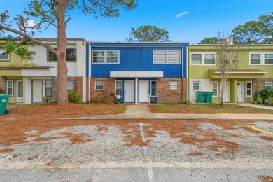 Beach Townhome/Townhouse For Sale in Shalimar, Florida