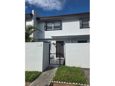 Beach Condo For Sale in Miami, Florida