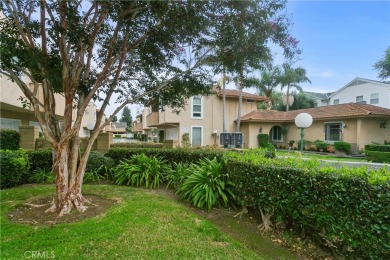 Beach Townhome/Townhouse For Sale in Costa Mesa, California