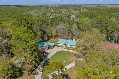 Beach Home For Sale in Fairhope, Alabama