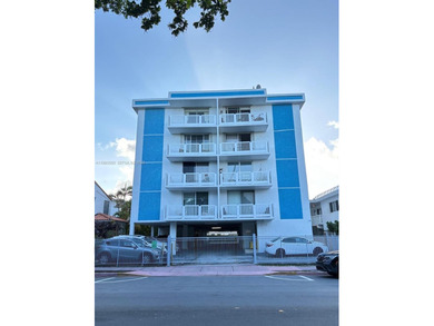 Beach Condo For Sale in Miami Beach, Florida