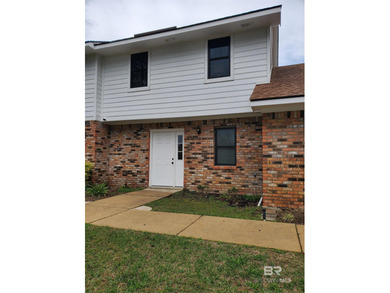 Beach Home For Sale in Gulf Shores, Alabama