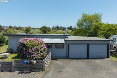 Beach Home For Sale in Warrenton, Oregon