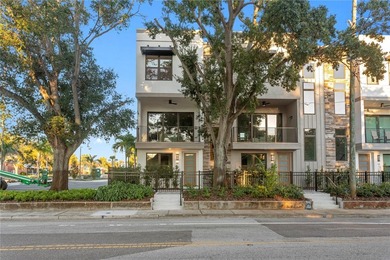 Beach Townhome/Townhouse For Sale in St. Petersburg, Florida