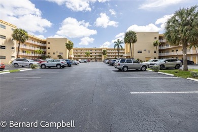 Beach Condo For Sale in Lauderdale Lakes, Florida