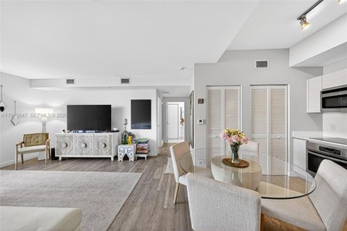 Beach Condo For Sale in Miami, Florida