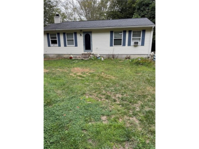 Beach Home Sale Pending in Little Compton, Rhode Island