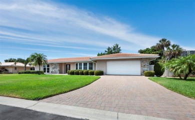 Beach Home Sale Pending in Longboat Key, Florida