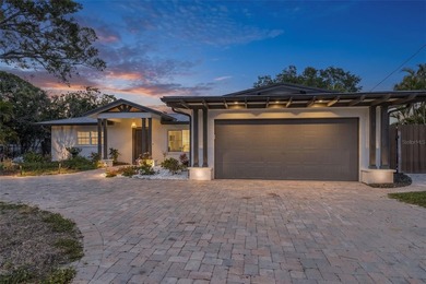 Beach Home For Sale in Sarasota, Florida