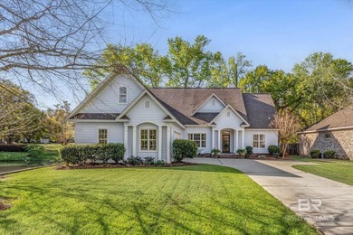 Beach Home For Sale in Fairhope, Alabama
