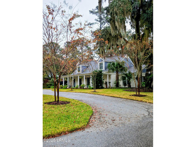 Beach Home For Sale in Beaufort, South Carolina