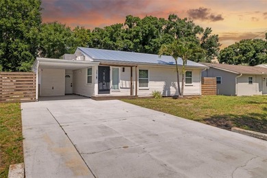 Beach Home For Sale in Sarasota, Florida