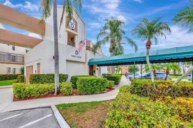 Beach Condo For Sale in Tamarac, Florida