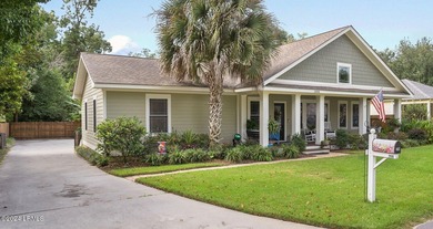 Beach Home For Sale in Beaufort, South Carolina