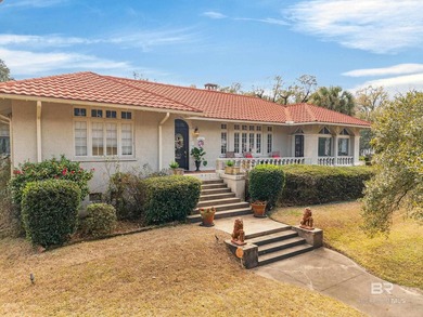 Beach Home For Sale in Mobile, Alabama