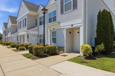 Beach Condo For Sale in Seaford, New York