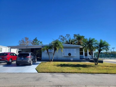 Beach Home For Sale in Sarasota, Florida