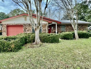 Beach Home Sale Pending in Fort Walton Beach, Florida