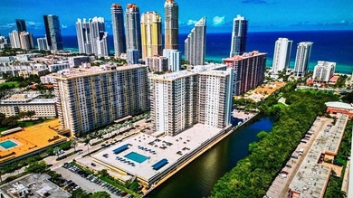 Beach Condo For Sale in Sunny Isles Beach, Florida