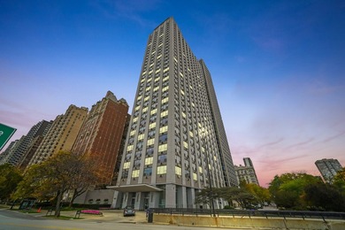 Beach Condo For Sale in Chicago, Illinois