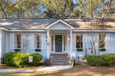 Beach Home For Sale in Beaufort, South Carolina