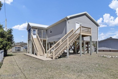 Beach Home For Sale in Sneads Ferry, North Carolina