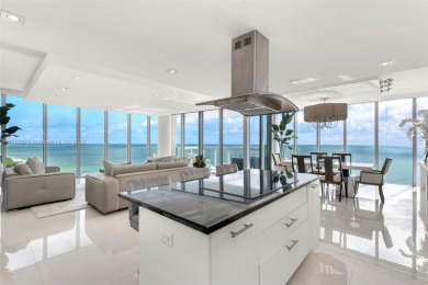 Beach Condo For Sale in Miami Beach, Florida
