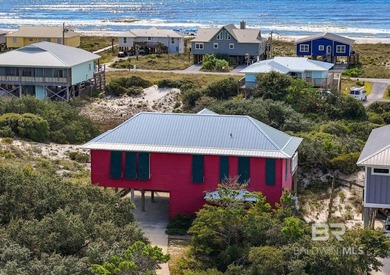 Beach Home For Sale in Gulf Shores, Alabama