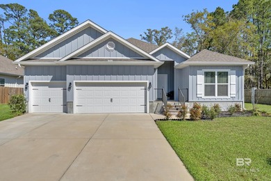 Beach Home For Sale in Gulf Shores, Alabama
