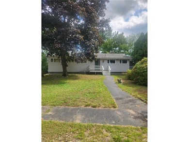 Beach Home Sale Pending in Warwick, Rhode Island