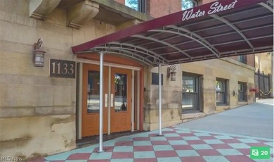 Beach Condo For Sale in Cleveland, Ohio