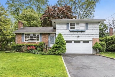 Beach Home Sale Pending in Locust Valley, New York