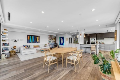 Beach Condo For Sale in Key Biscayne, Florida